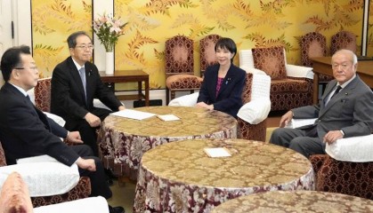 高市早苗“到嘴的鸭子”要飞，日本新首相可能是他