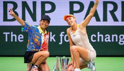6比3和6比4夺冠!38岁女网老将拿下第34冠,新亚洲传奇比肩李娜