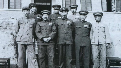 1949年，王世泰到地方任职，与邓宝珊搭班子，解放战争时交过手