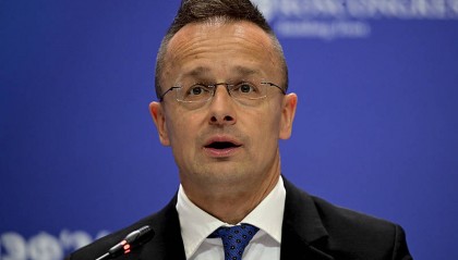 匈牙利外交部长：允许乌克兰远程打击俄境内目标是危险行为