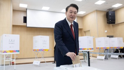 尹锡悦“隐身”31天：工资涨了3%，呼吁援助洛杉矶