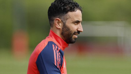 6800万镑！埃泽“豪言”震惊曼联，阿莫林迎来复兴王牌？