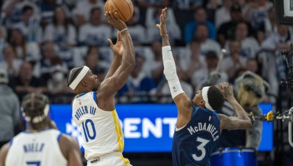 勇士出局！科尔怒批波德泽姆斯基，库里回归成泡影