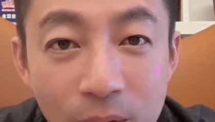 汪小菲陪儿女过儿童节，直播狂夸女儿漂亮，11岁小玥儿声音像极大S