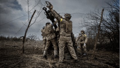 乌克兰135个目标凌晨遭到打击，一天之内487名乌军投降