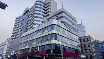 最新！济南天龙大厦，开始拆了