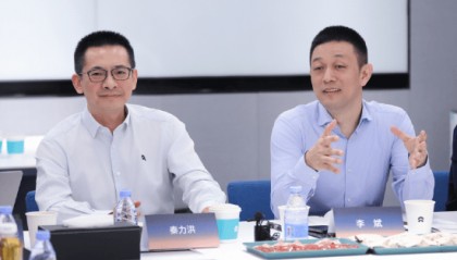 李斌否认蔚来铺张浪费：高铁坐二等座，出差住全季，超标要自己贴钱！从董事长到一线的员工标准一样