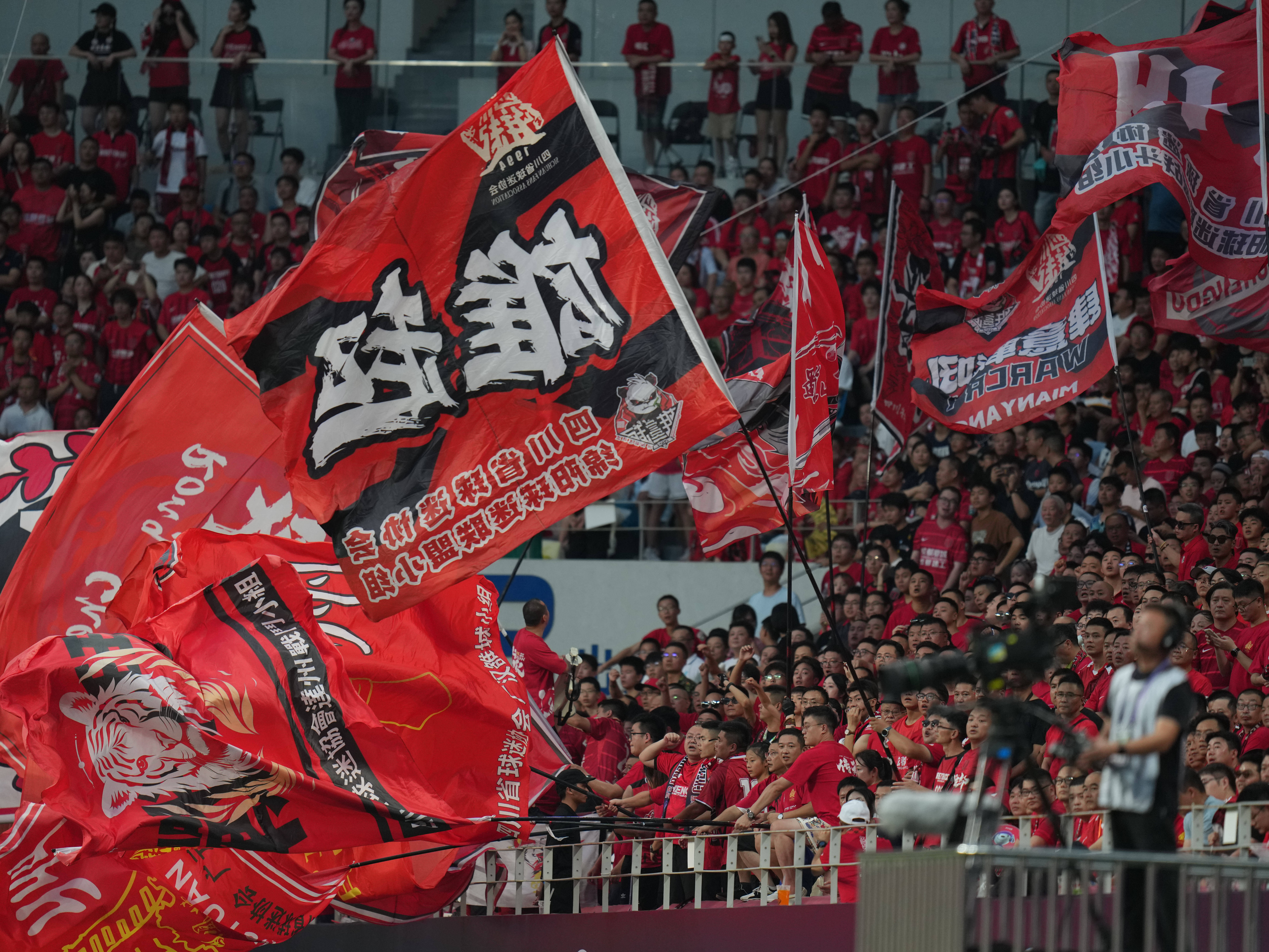热议蓉城3-0：场面结果完胜 四川球队首次登陆亚洲赛场