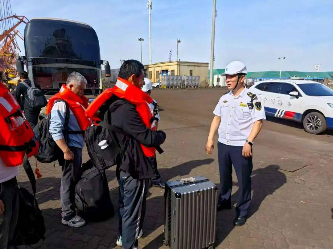 我为祖国坚守|履职尽责显担当