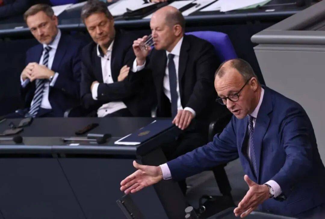 连续有两位国王访华,其中一位是建交以来首访,证明了什么?