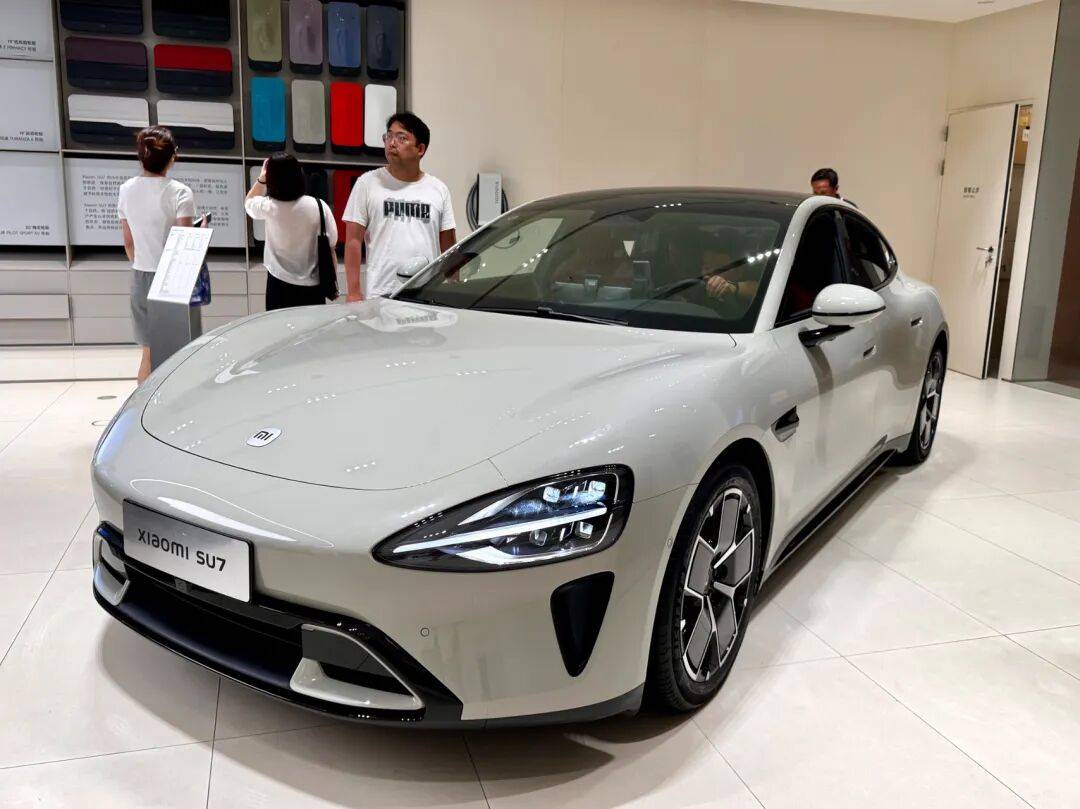 小米SU7常州再起火！车主称“锂电池未及时取出”