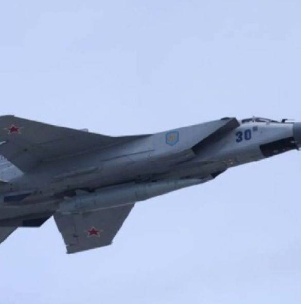 携500亿元比特币出逃的女商人钱志敏,在卧室被抓捕时画面最新披露